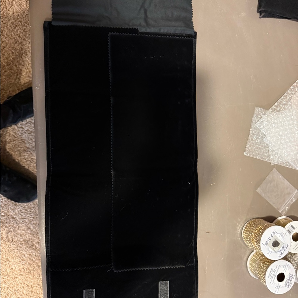 Black Jewelry Display Roll - Picture 3 of 5